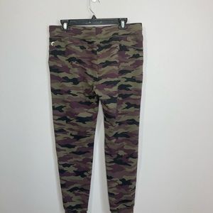 Zyia Active Purple Camo Unwind Jogger 